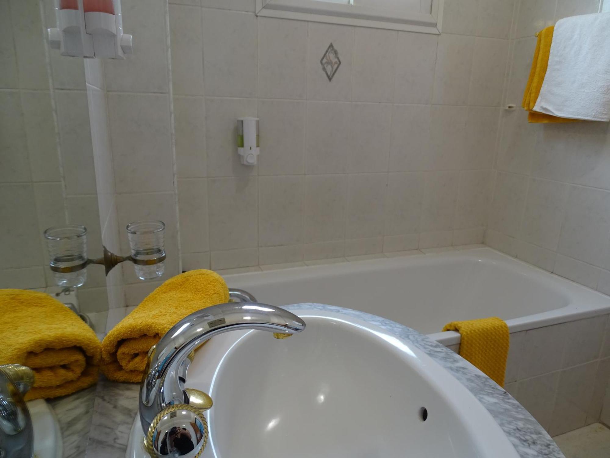 Hotel Residence Le Phoenix Saint Pierre Luaran gambar