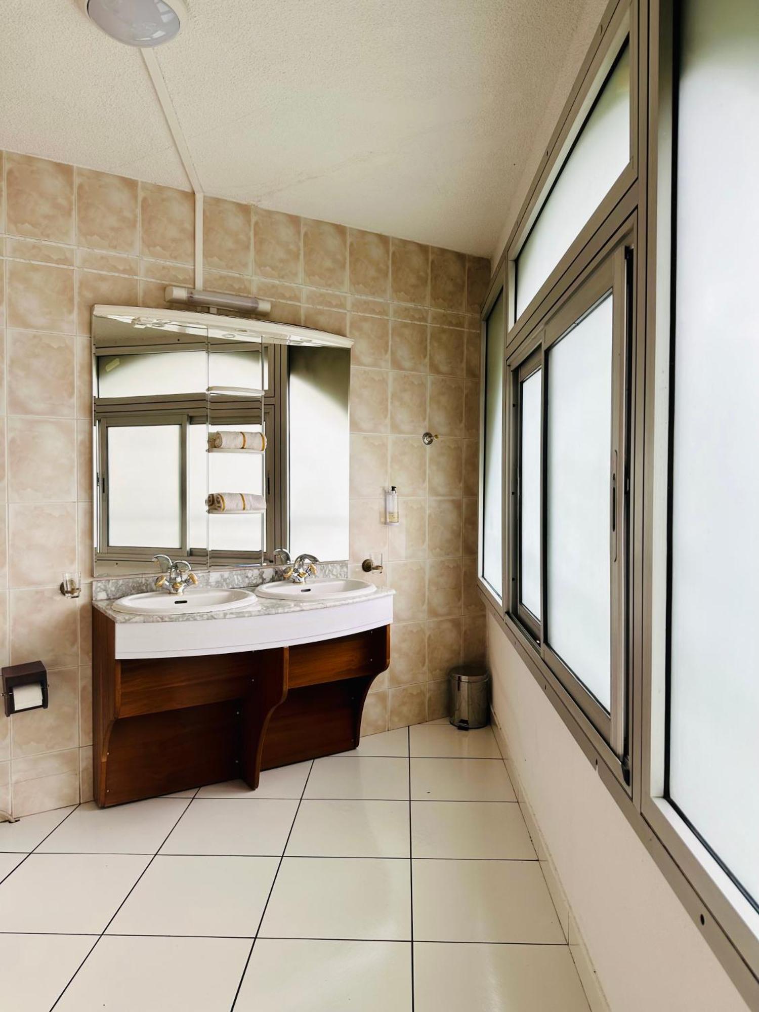 Hotel Residence Le Phoenix Saint Pierre Luaran gambar