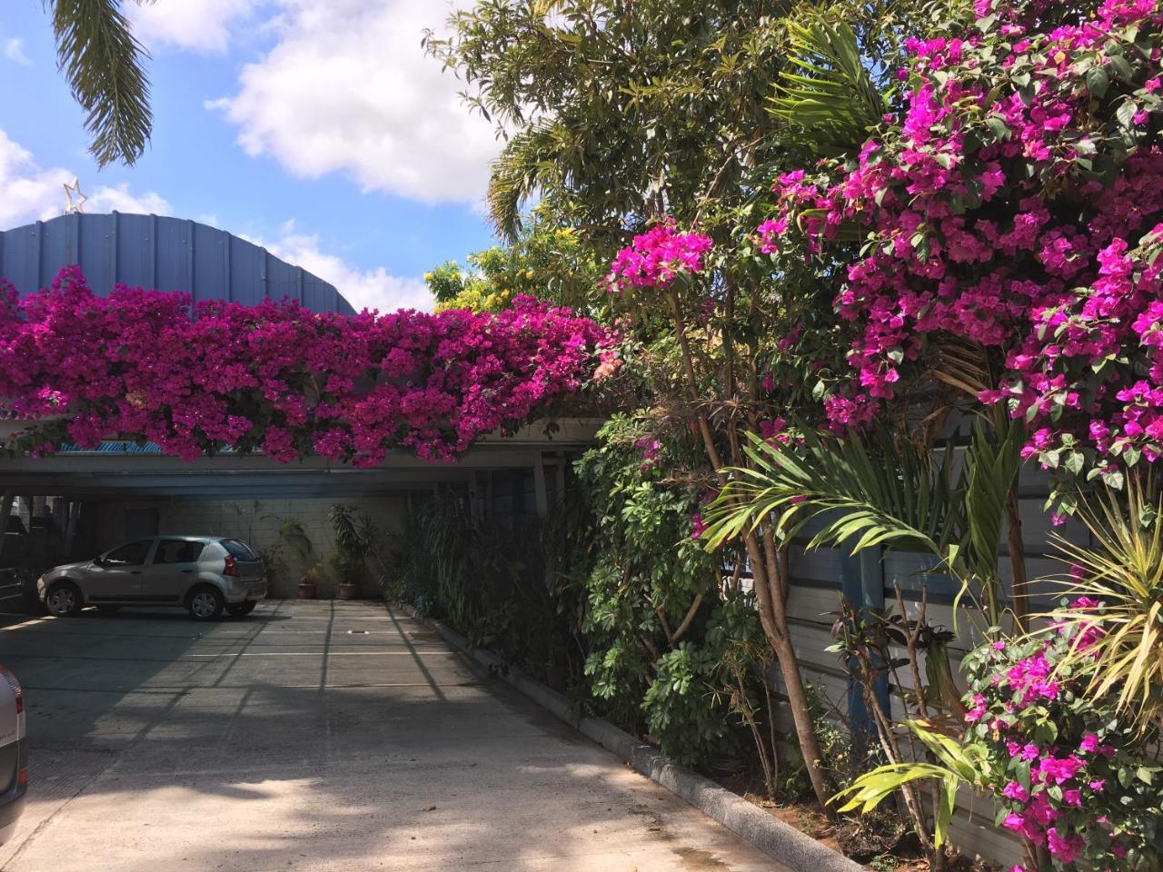 Hotel Residence Le Phoenix Saint Pierre Luaran gambar